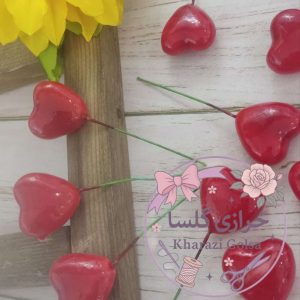 قلب ساقه دار قرمز